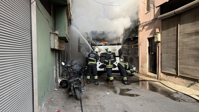 Çay içmeye giden ASKİ ekiplerinin vidanjörü yandı, mahalleli canını zor kurtardı