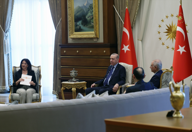 Cumhurbaşkanı Erdoğan, DEM Parti heyetiyle görüşüyor! Demirtaş dahil masada 5 konu var