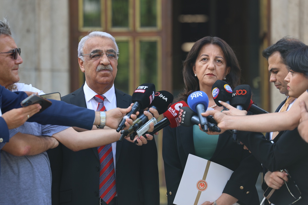 DEM Parti\'den Erdoğan Görüşmesi Öncesi \'Hızlı Süreç\' Vurgusu