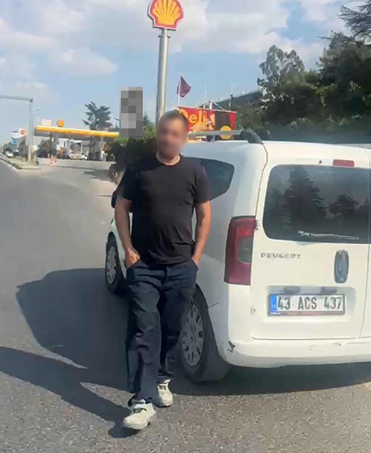 Eskişehir\'de Sürücülerin Tartışması Kamerada