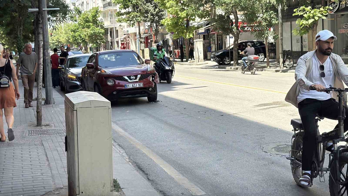 Eskişehir\'de U Dönüşü Kazası
