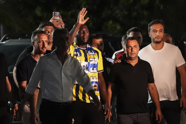 Fenerbahçe'nin yeni transferi Lukaku sağlık kontrolünden geçti