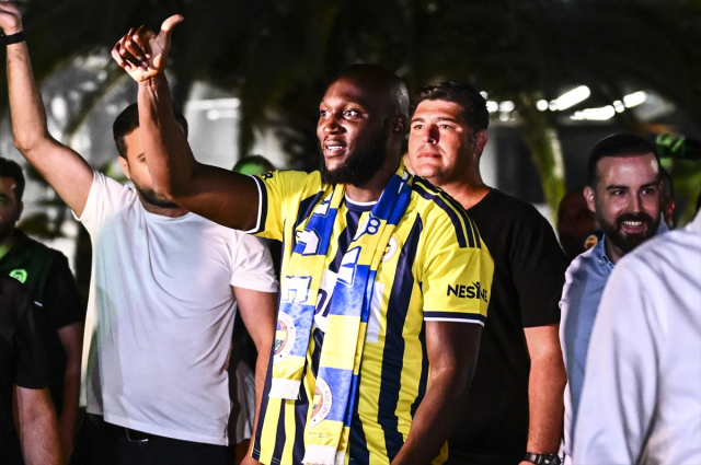 Fenerbahçe'nin yeni yıldızı Lukaku'nun ilk sözleri taraftarı mest etti