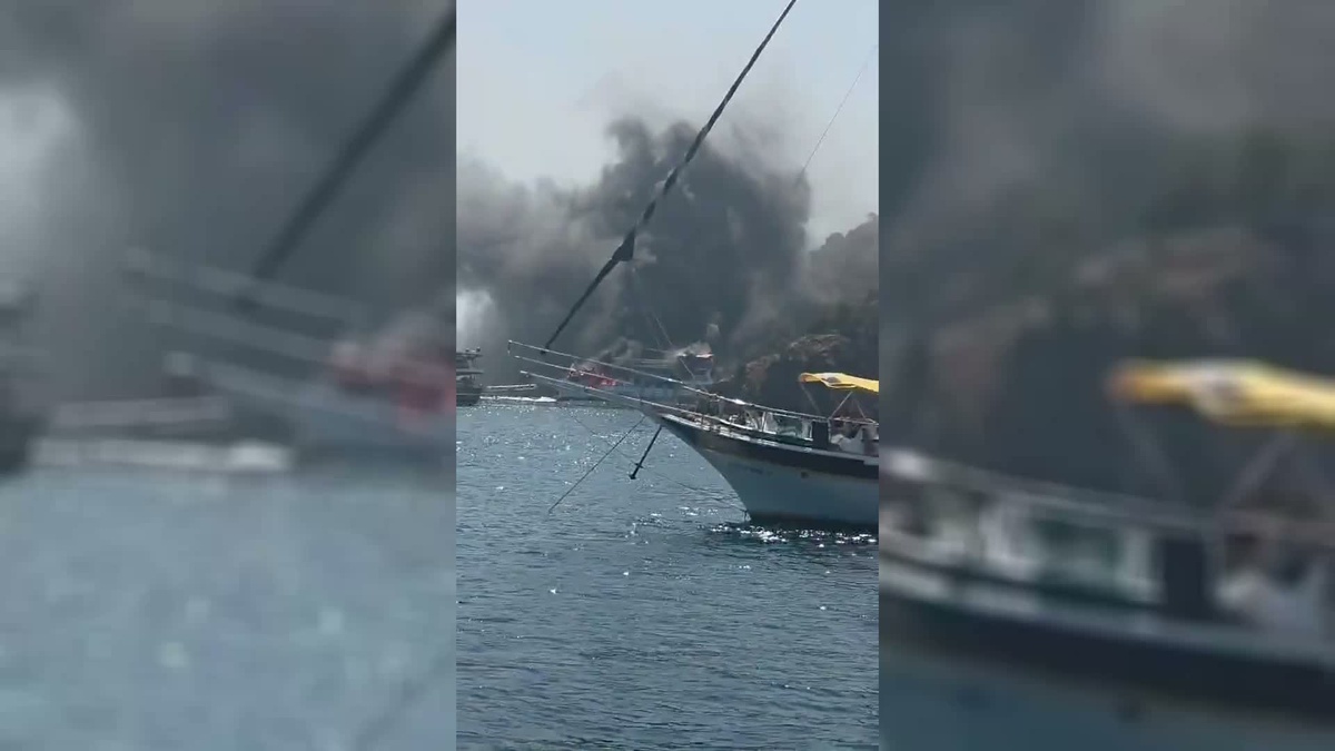 Fethiye\'de Gezi Teknesinde Yangın