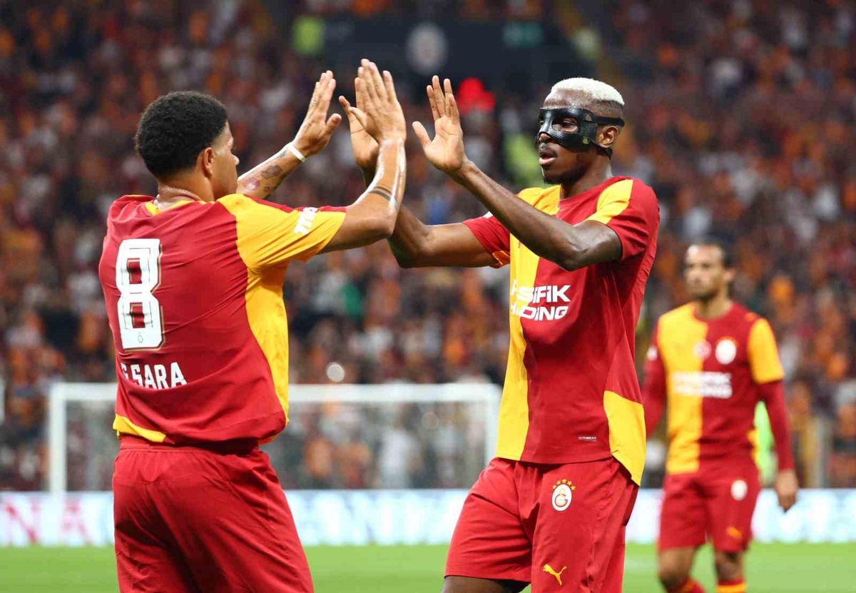 Galatasaray İlk Haftada Rekor Peşinde