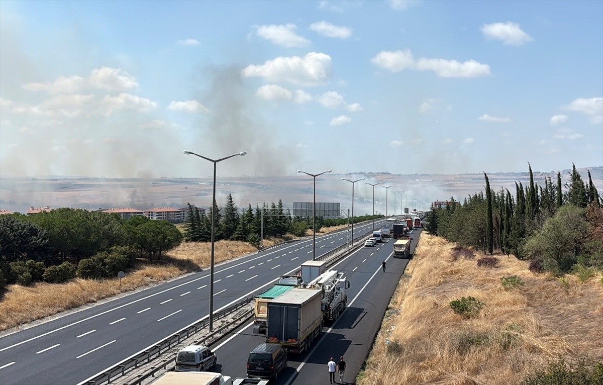 Silivri\'deki Yangın Kontrol Altına Alındı