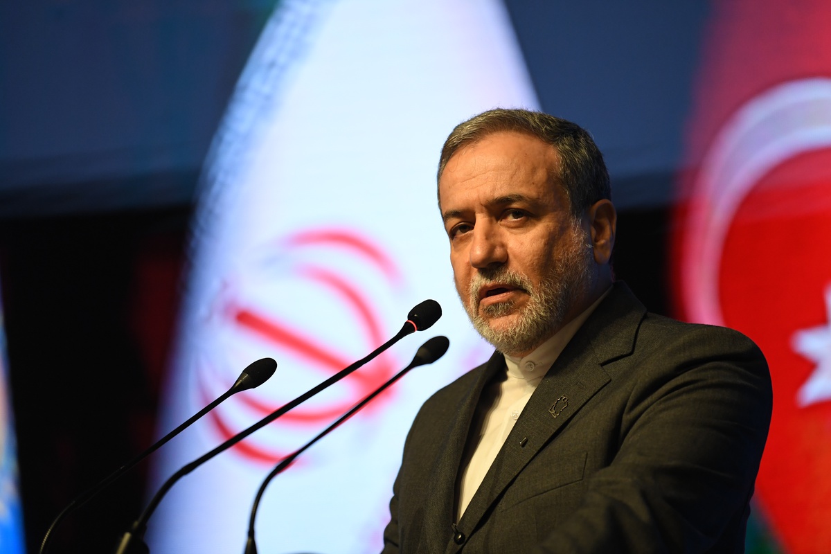İran\'dan ABD\'ye Hürmüz Uyarısı
