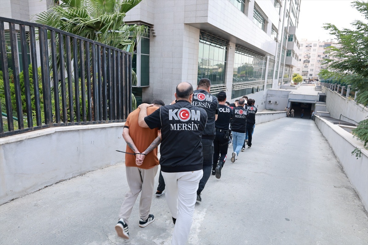 Mersin\'de Tetikçilik Operasyonu: 6 Tutuklama