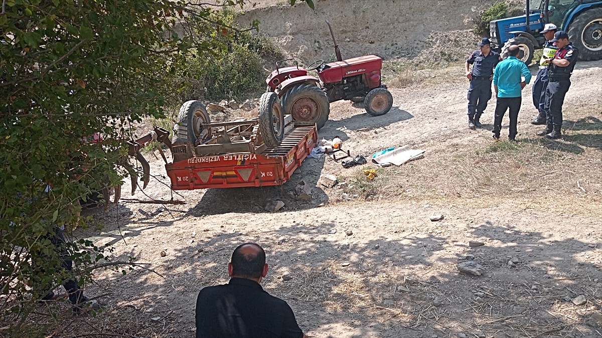 Traktör kazası: 1 ölü, 7 yaralı