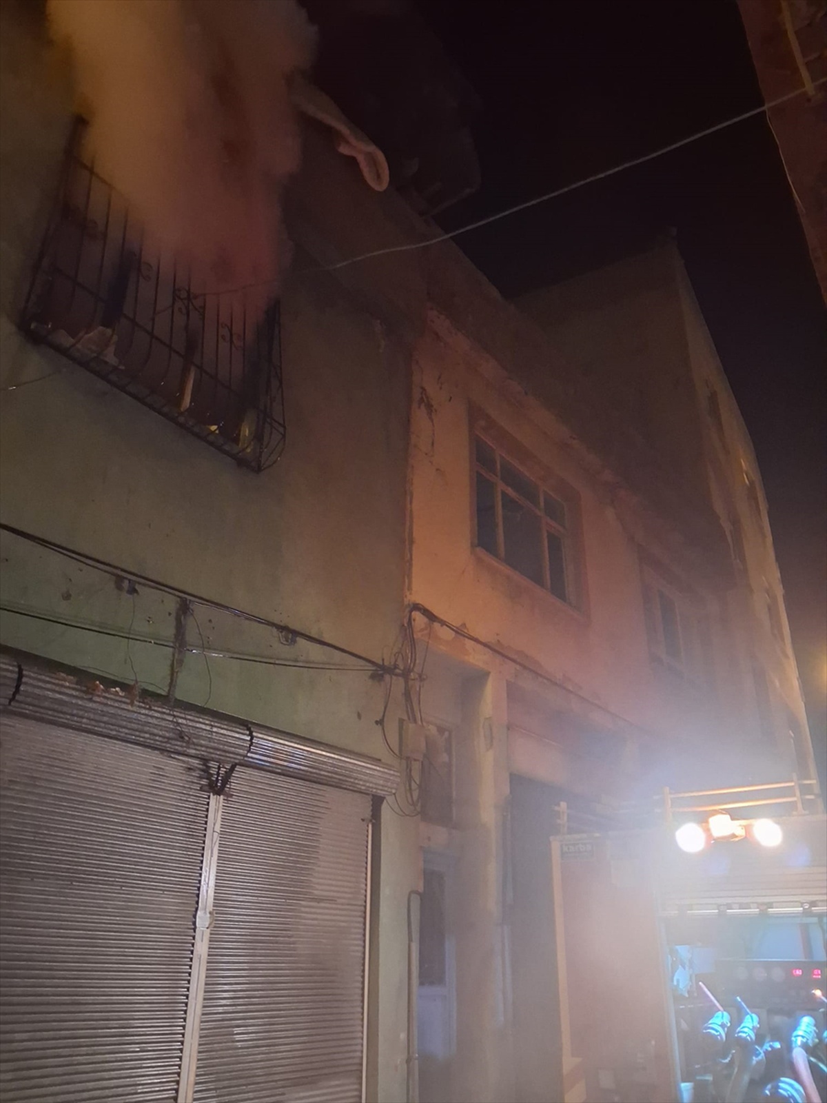 Siirt\'te Ev Yangını Söndürüldü