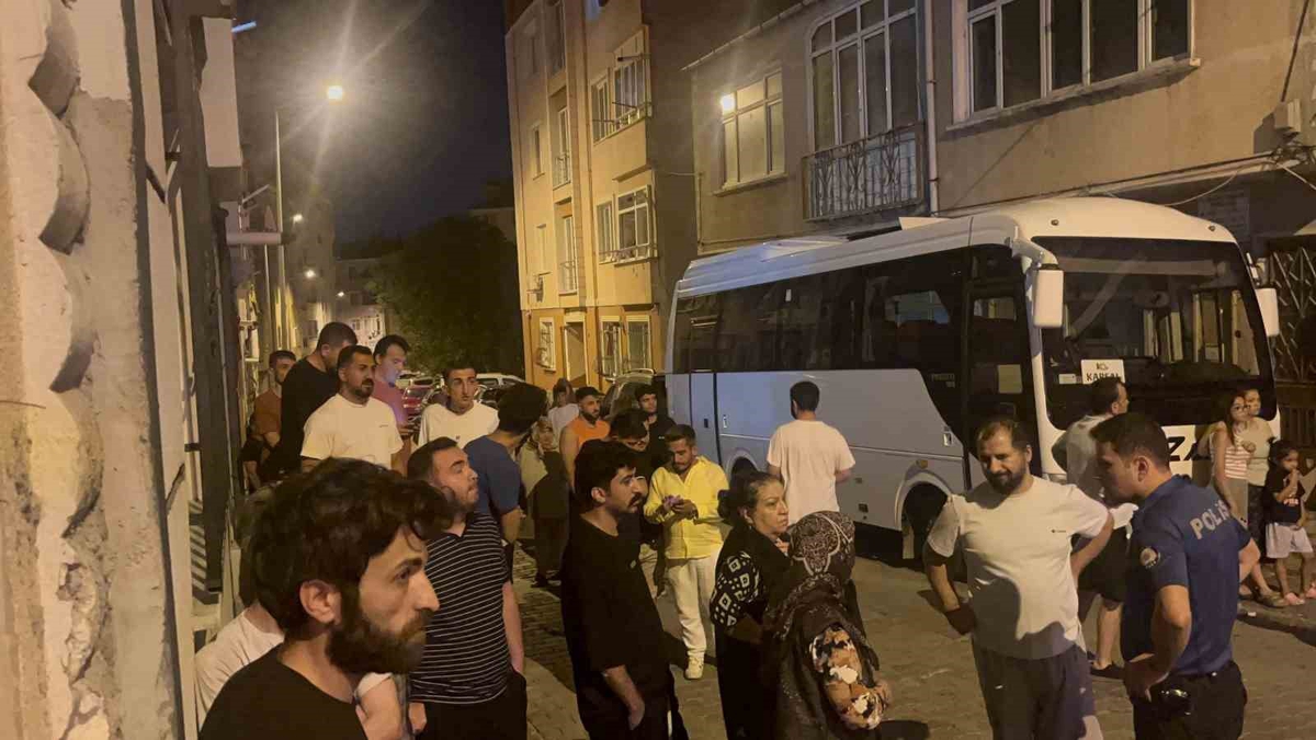 Tekirdağ\'da Metruk Evde Yangın