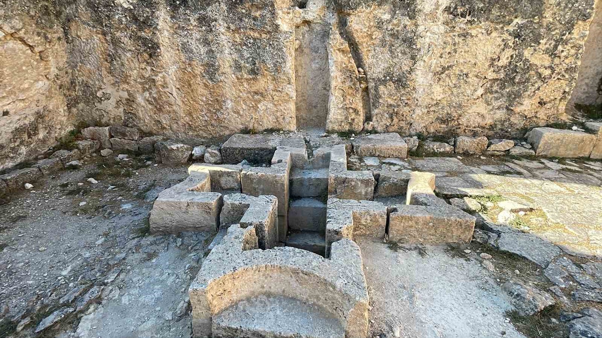 Alahan Manastırı\'na Yoğun İlgi