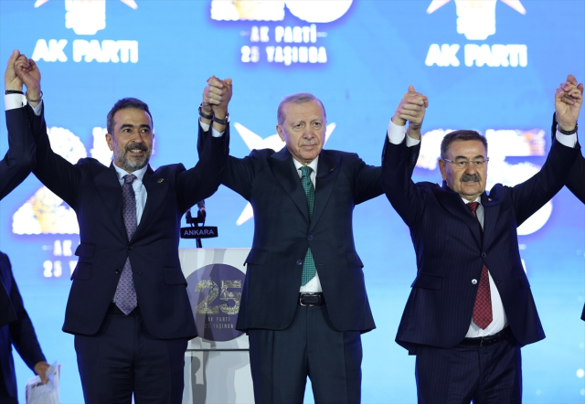 3 farklı partiden 7 belediye başkanı AK Parti'de! İşte o isimler