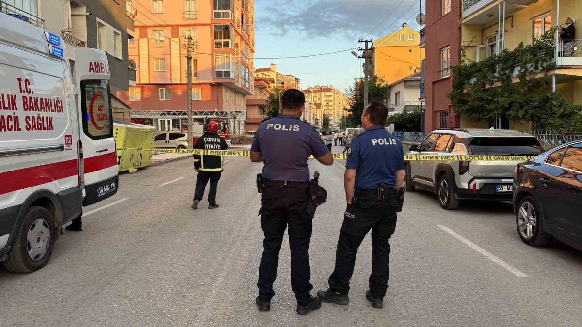 Çorum\'da İntihar Girişimi: Şahıs İkna Edildi
