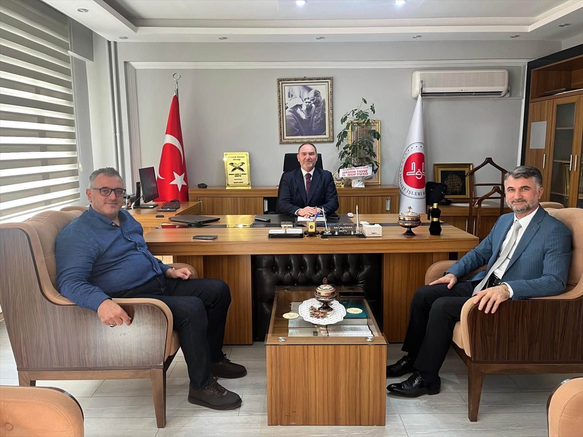 Çilez\'den Müftü Yalçınkaya\'ya Ziyaret