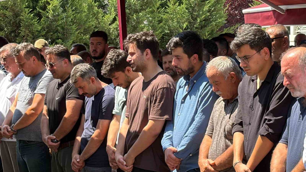 Genç Öğretmen Kazada Hayatını Kaybetti