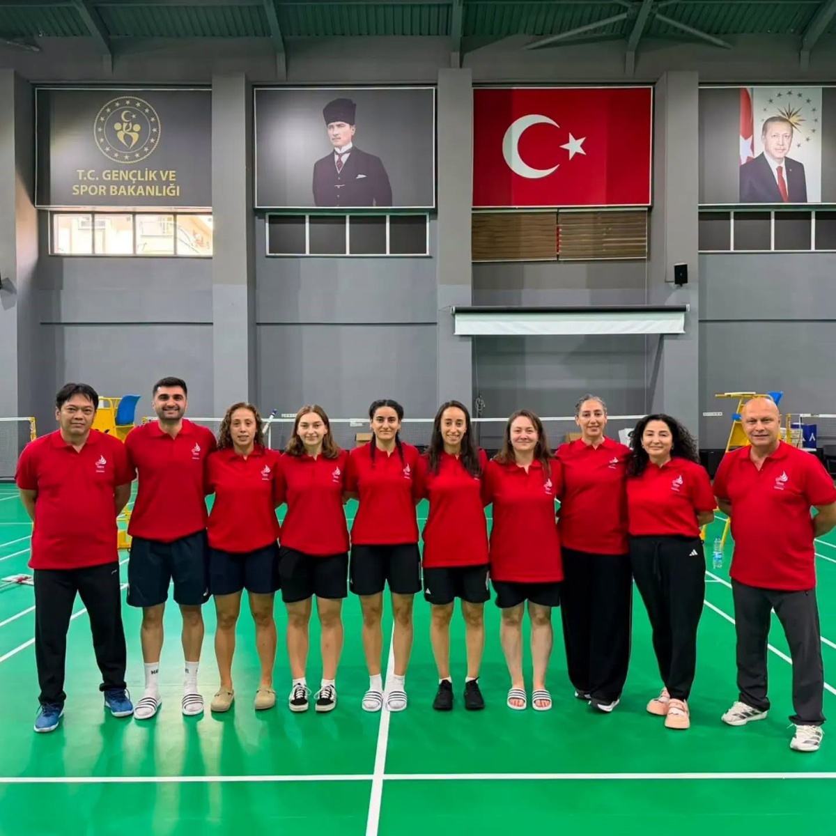 Milli Badminton Takımı Hindistan\'a Gidiyor