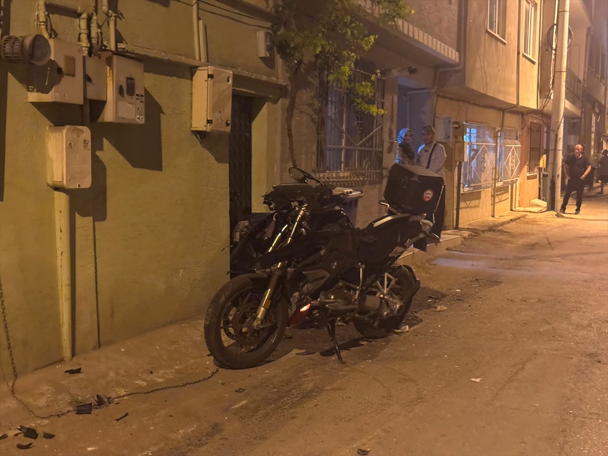 Osmangazi\'de Motosikletli Polis Kazası: 4 Yaralı