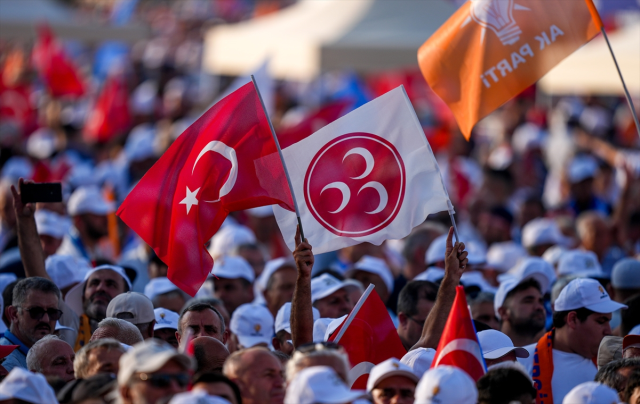 Cumhurbaşkanı Erdoğan, AK Parti'nin 25. yıl kutlamasında açıklamalarda bulunuyor