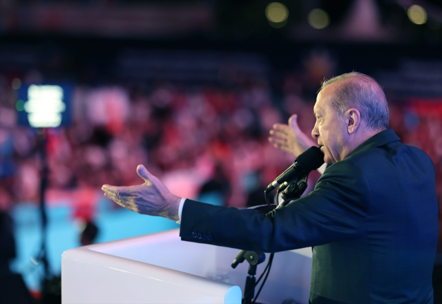 Cumhurbaşkanı Erdoğan'dan AK Parti'nin 25. yıl kutlamasında tarihi mesajlar