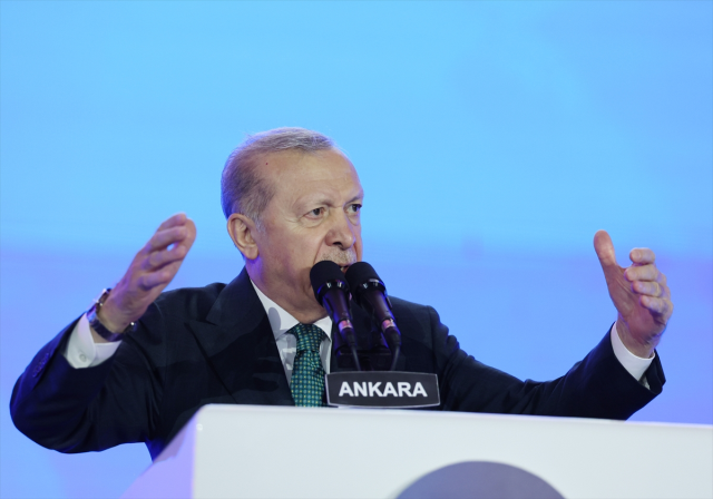 Cumhurbaşkanı Erdoğan'dan AK Parti'nin 25. yıl kutlamasında tarihi mesajlar