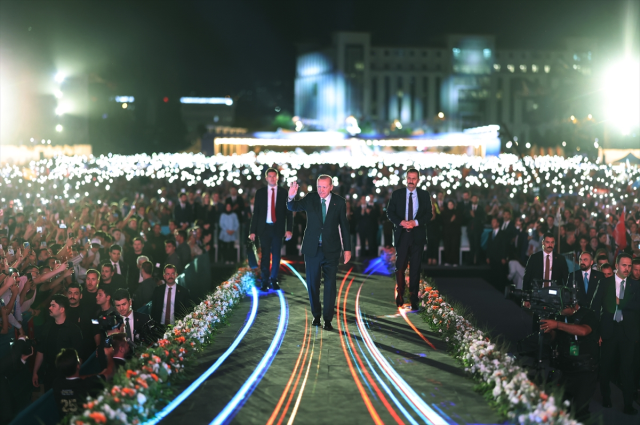 Cumhurbaşkanı Erdoğan'dan AK Parti'nin 25. yıl kutlamasında tarihi mesajlar