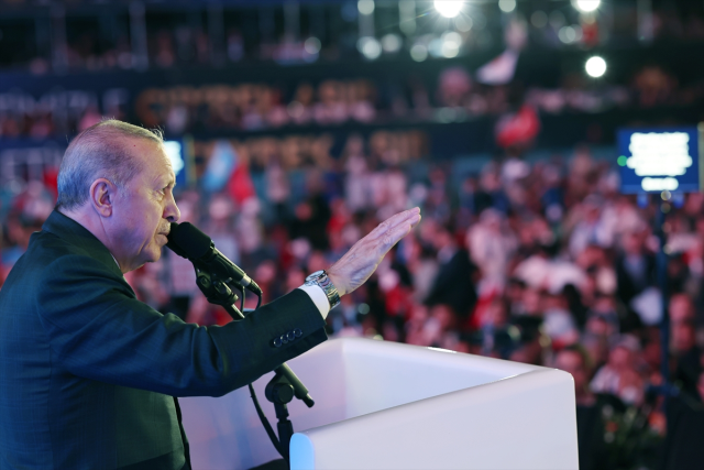 Cumhurbaşkanı Erdoğan'dan AK Parti'nin 25. yıl kutlamasında tarihi mesajlar