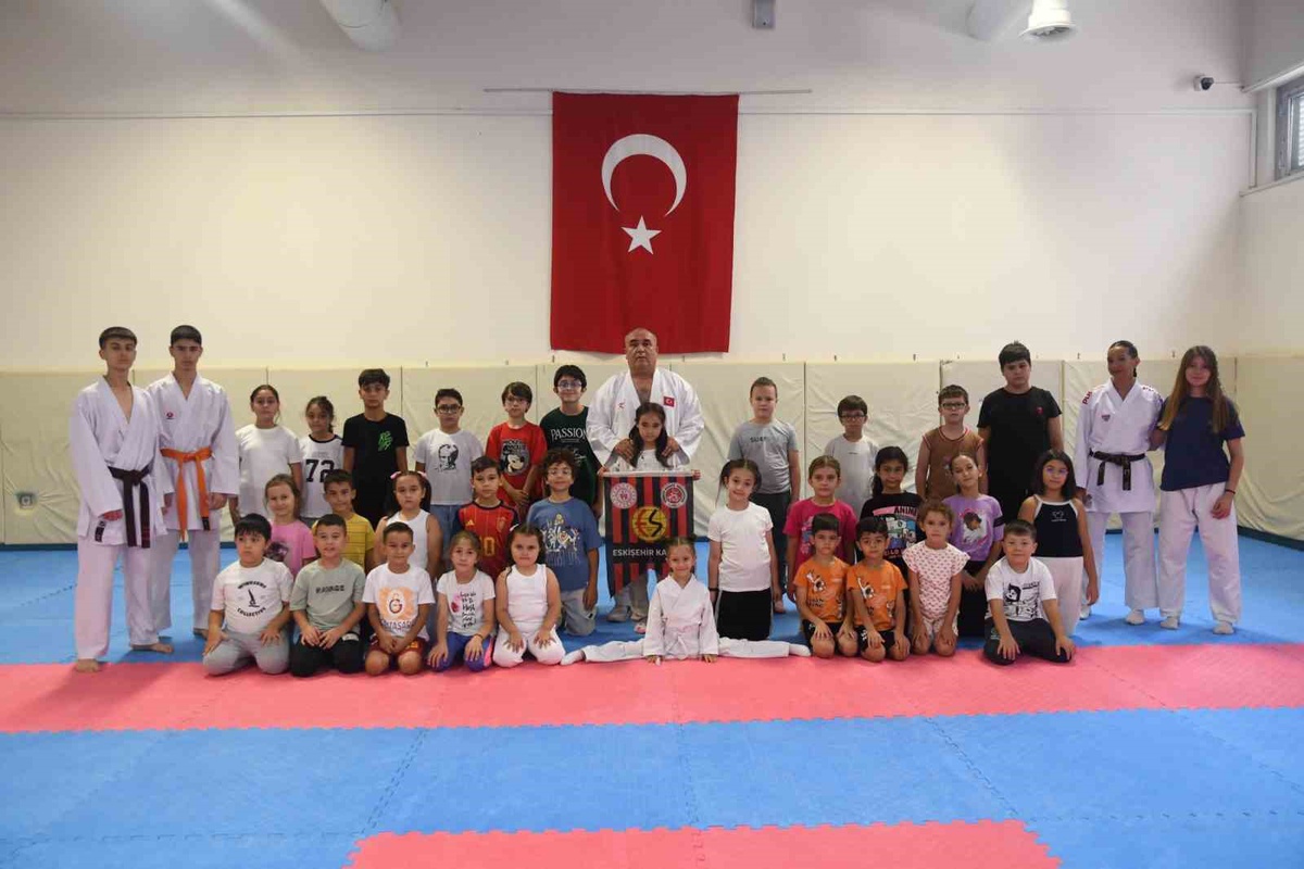Eskişehir'de Karate Okulu Yoğun İlgi Görüyor