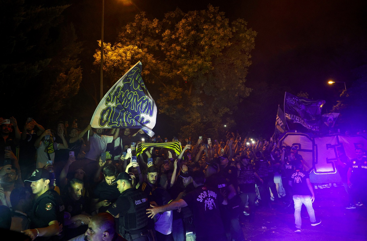Fenerbahçe, Gençlerbirliği Maçı İçin Ankara\'da