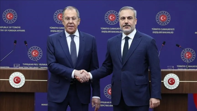 Lavrov'dan AB ve ABD'ye Açıklamalar