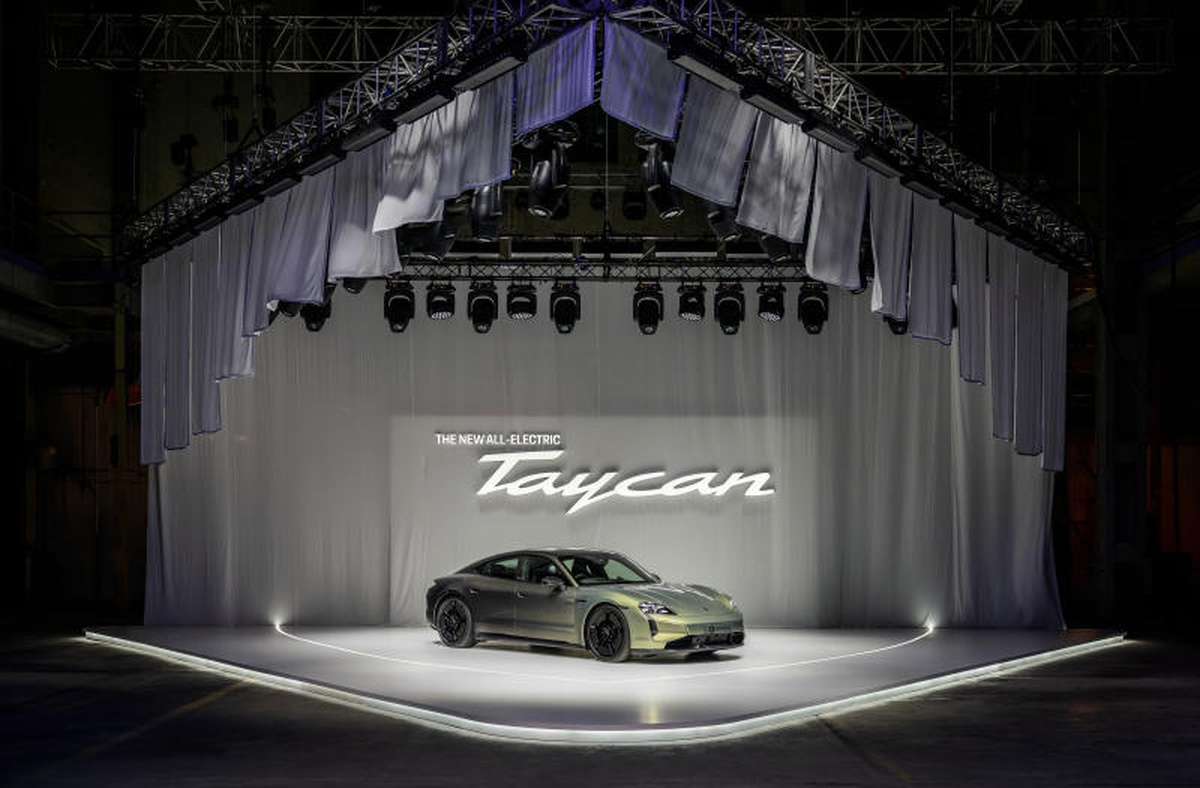 Porsche, Taycan Üretimini Leipzig\'e Taşımaktan Vazgeçti