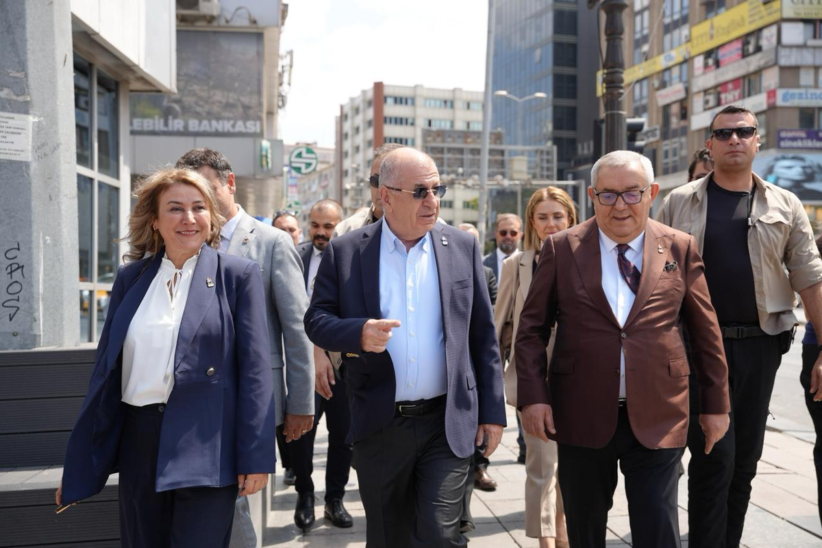 Özdağ\'dan Güvenpark\'ta er şehit yakınlarına destek ziyareti