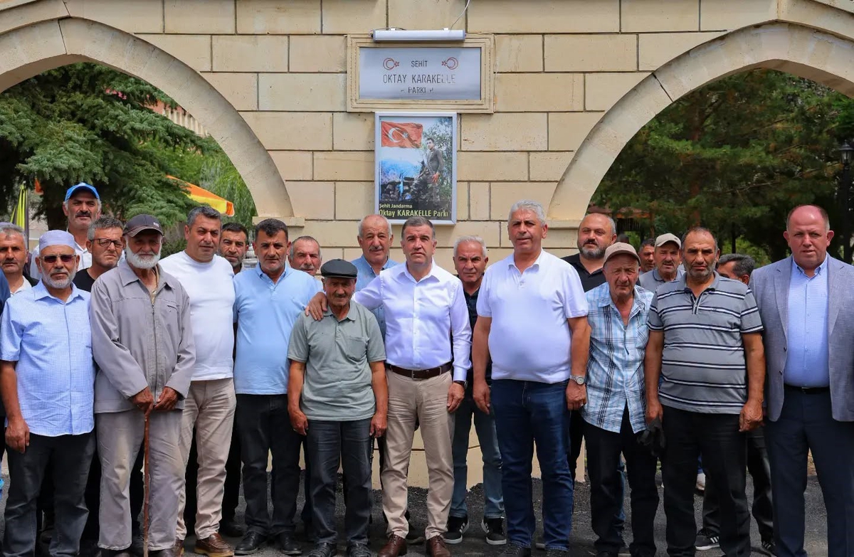 Vali Eldivan Akşar Köyü\'nü Ziyaret Etti