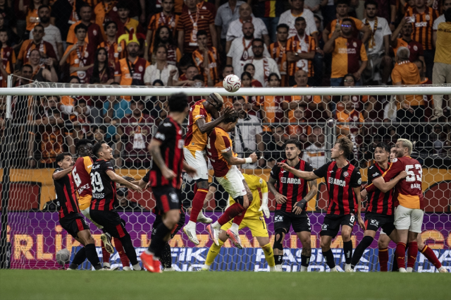 2 gol yedi ama maça damga vurdu! Herkes Marcos Felipe'yi konuşuyor