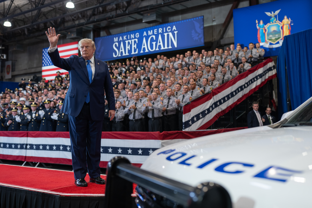 Trump\'tan Hürmüz Boğazı Açıklaması