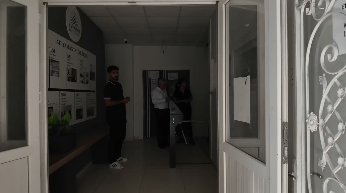Adıyaman Belediyesi\'nin etüt merkezleri ve okuma salonlarında motivasyon ikramı