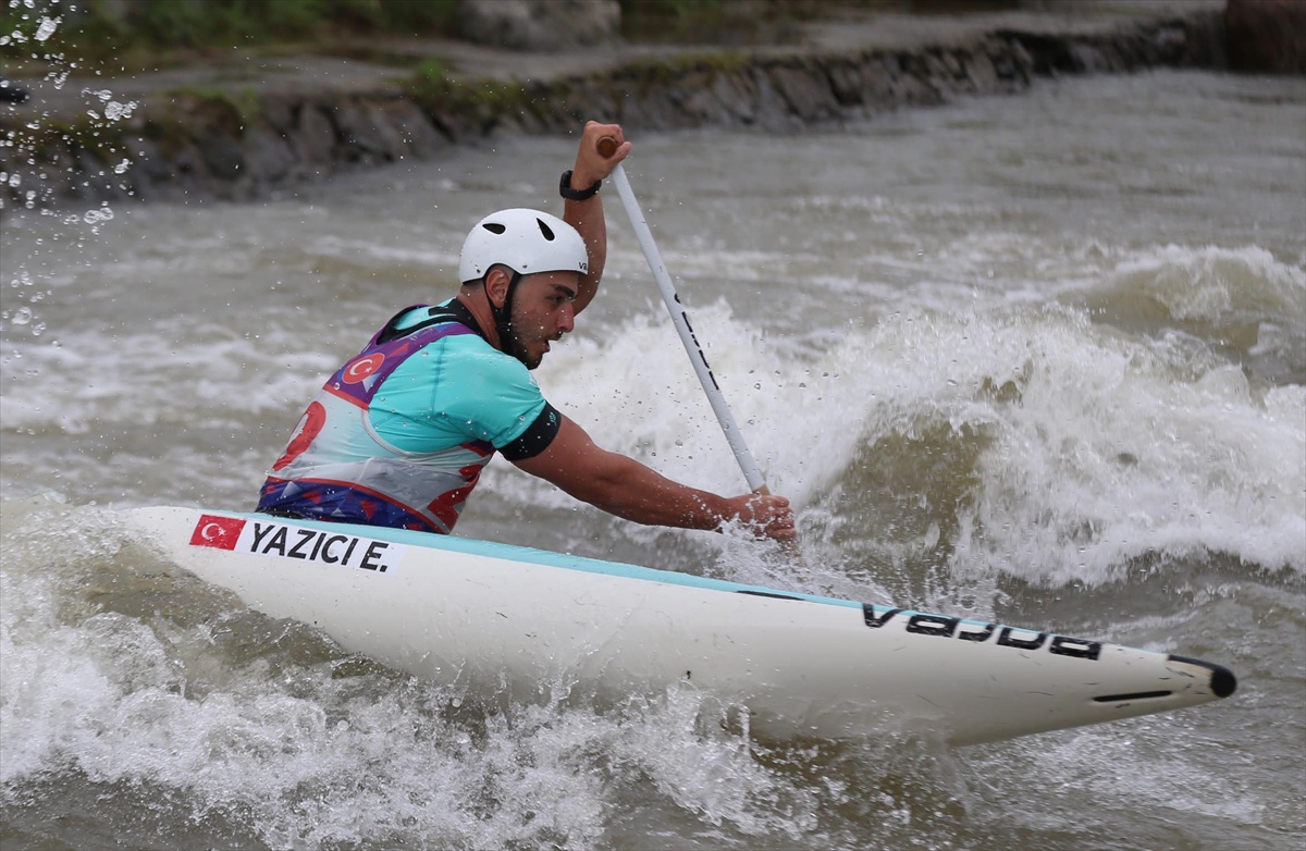 Rize\'de Akarsu Slalom Şampiyonası Yapıldı