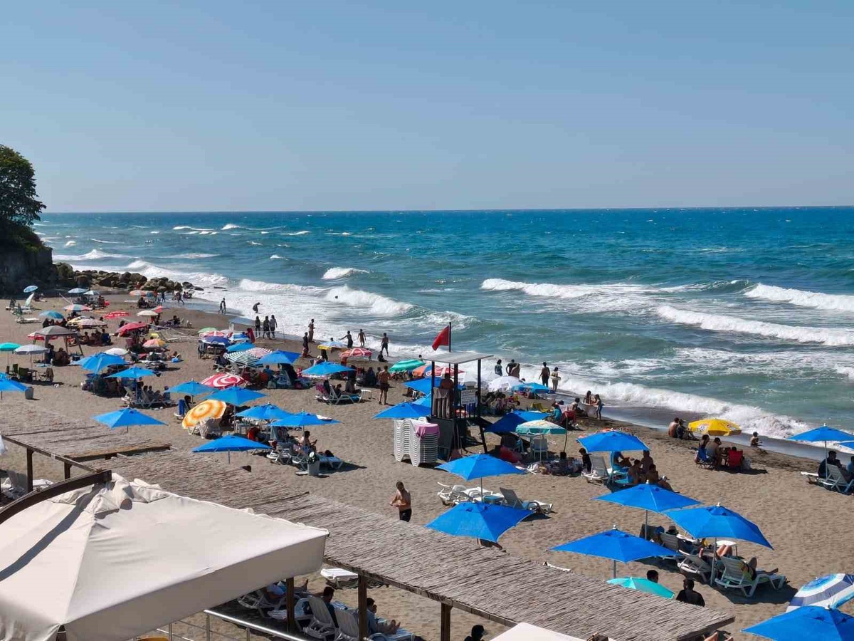 Akçakoca\'da Denize Girilmemesi Kararı