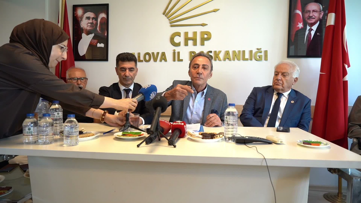 Şimşek: CHP\'de Meşruiyet Tartışması