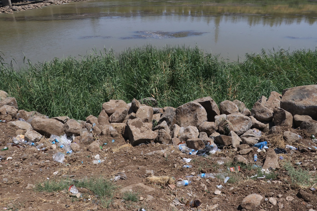 Dicle Vadisi\'nde Çevre Kirliliği Tehlikesi