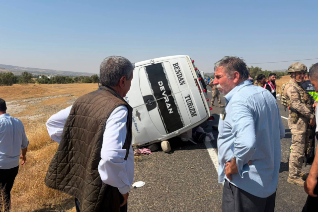 Diyarbakır'da nişan yolunda katliam gibi kaza! 5 ölü, 11 yaralı