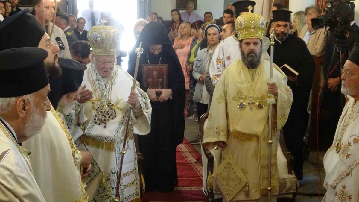 Bartholomeos Gökçeada\'da Ayin Yönetti