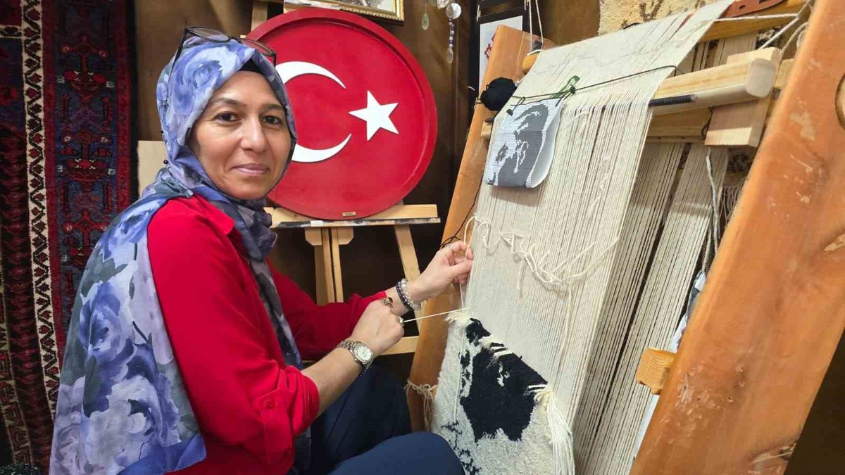 Geleneksel Halı Dokuma Sanatı Yaşatılıyor