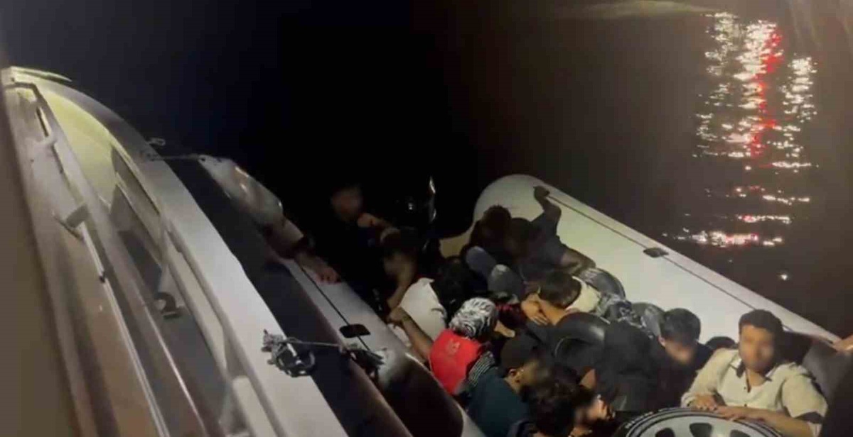 Menderes\'te 52 Düzensiz Göçmen Kurtarıldı
