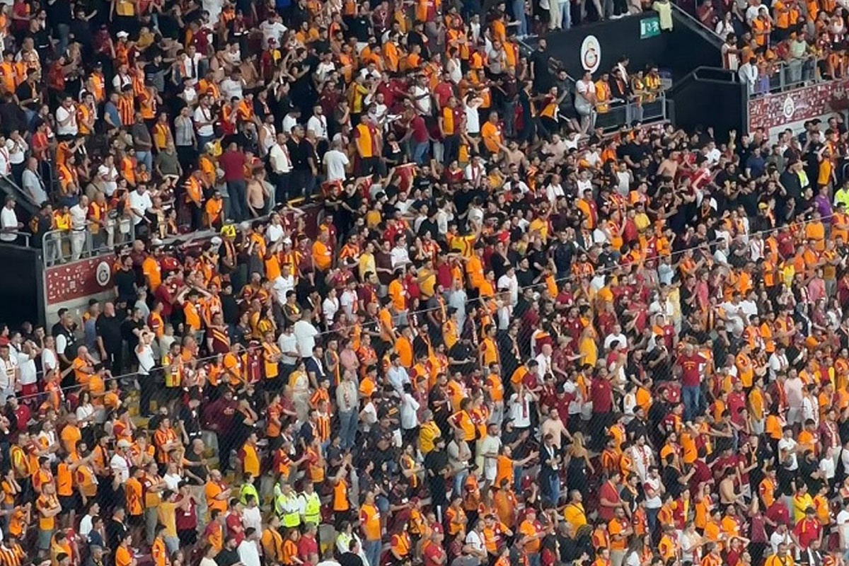 Transfer yapmayan Galatasaray\'da ayrılık! Kafasına koydu gidiyor