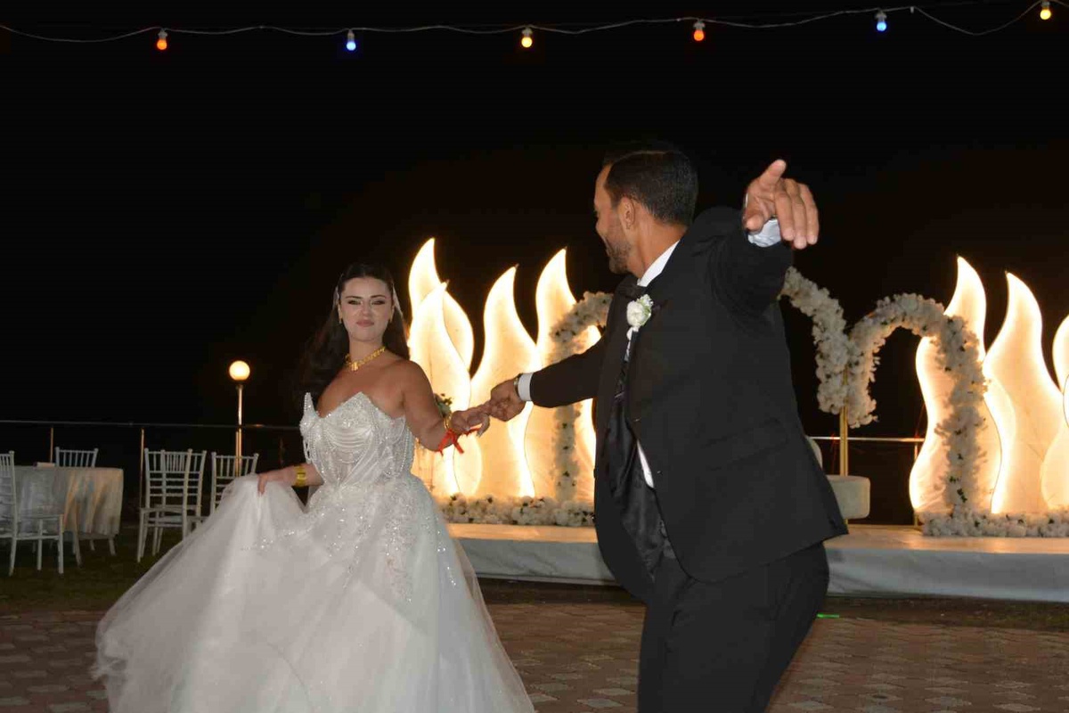 Metroda Aşk: Ayşegül ve Ahmet\'in Hikayesi