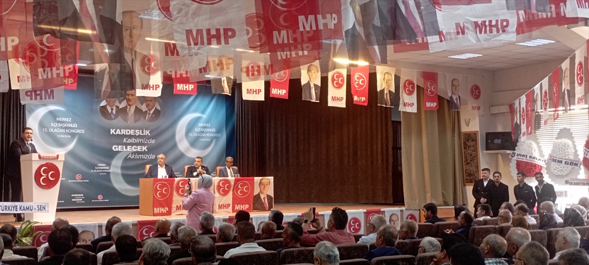 MHP Karaman Kongresi\'nde Kamil Kısacıkoğlu Yeniden Seçildi