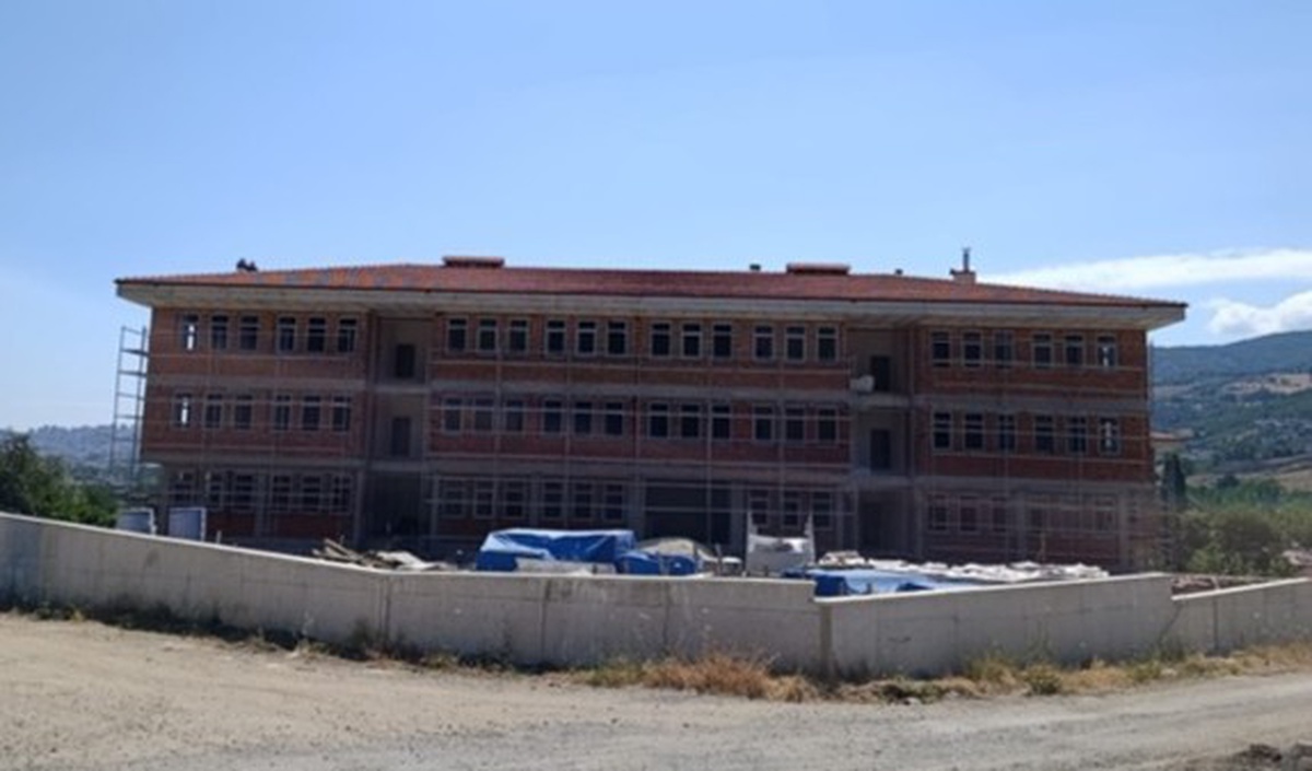 Samsun\'da 16 Yeni Okul İnşaatı Devam Ediyor