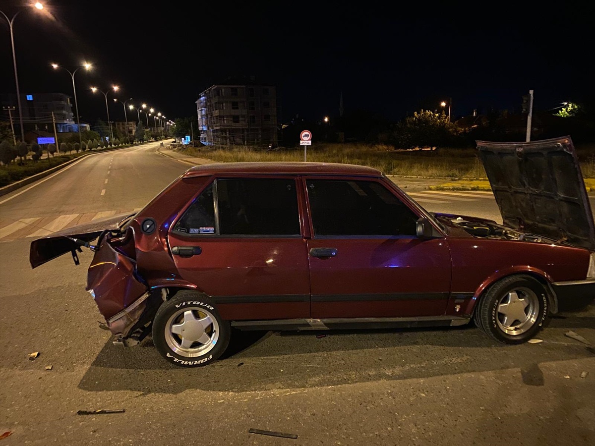 Seydişehir\'de Trafik Kazası: 2 Yaralı