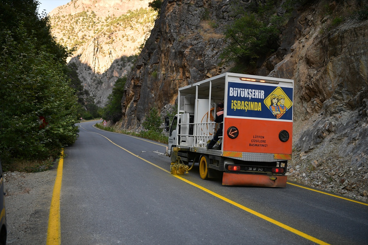 Kapuzbaşı Yoluna Çizgi Çalışması Tamamlandı